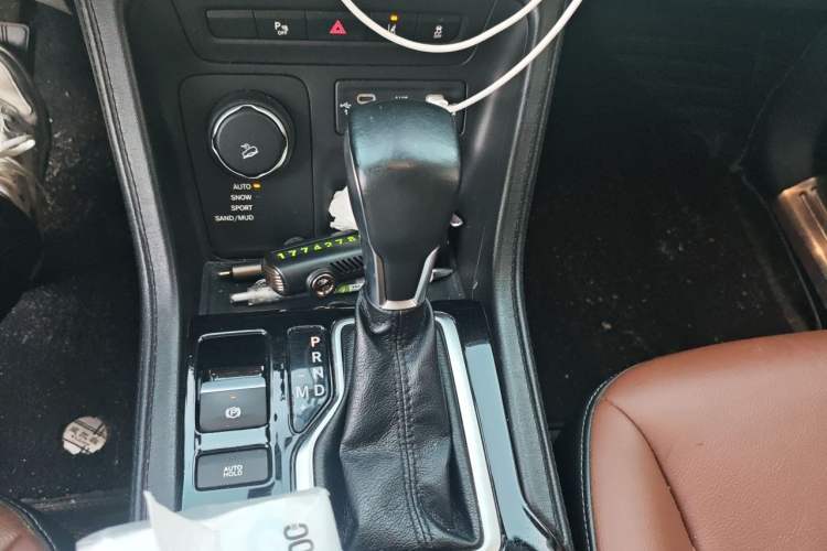 Used Jeep Grand Commander 2022 2.0T Four-Wheel Drive Luxury Edition Gear Lever