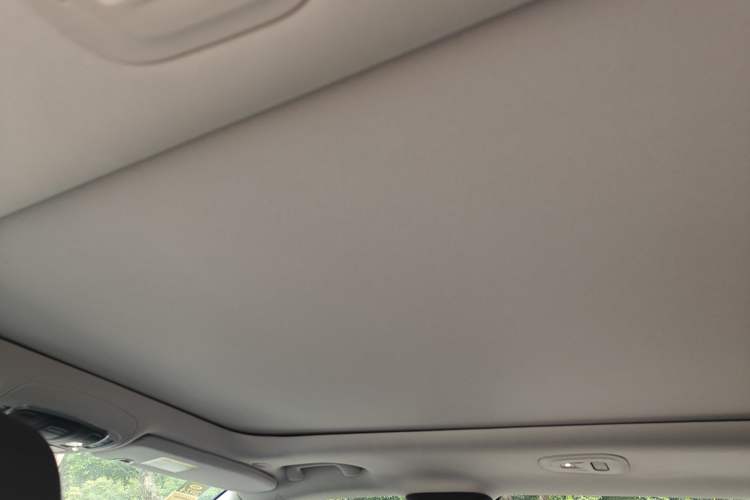 Used Jeep Grand Commander 2022 2.0T Two-Wheel Drive Elite Version Headliner