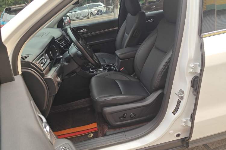 Used Jeep Grand Commander 2022 2.0T Two-Wheel Drive Elite Version Left Front Seat