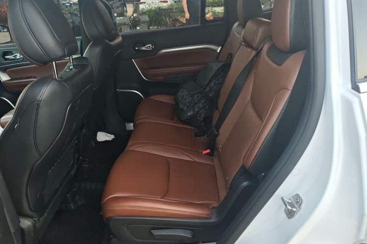 Used Jeep Grand Commander 2022 2.0T Four-Wheel Drive Luxury Edition Left Rear Seat