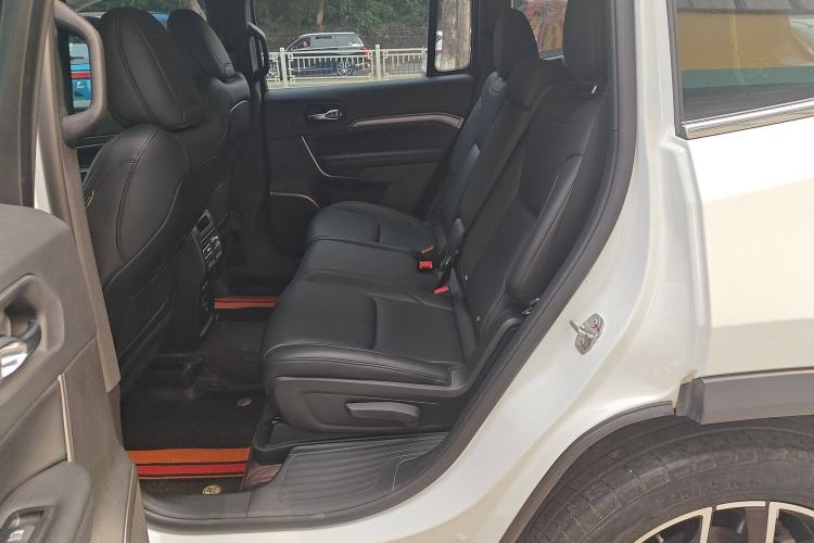 Used Jeep Grand Commander 2022 2.0T Two-Wheel Drive Elite Version Left Rear Seat