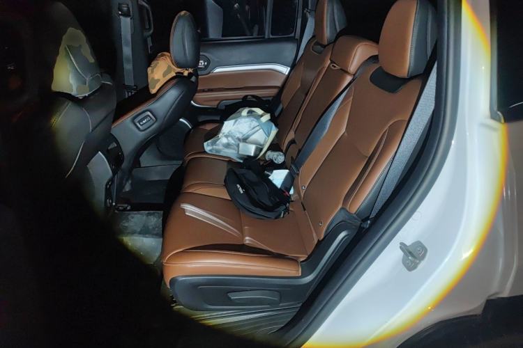 Used Jeep Grand Commander 2022 2.0T Four-Wheel Drive Luxury Edition Left Rear Seat