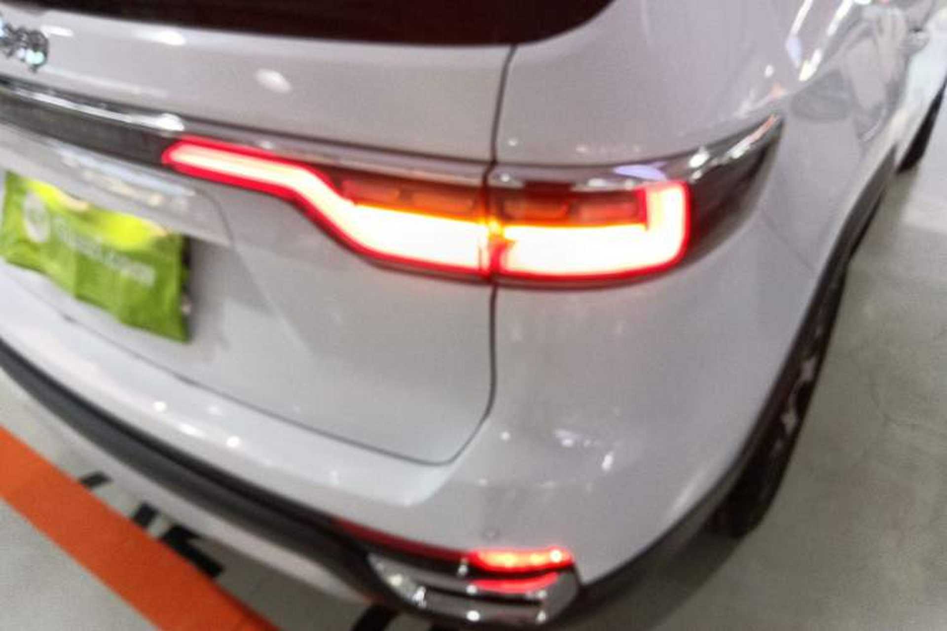 Used Jeep Grand Commander 2022 2.0T Two-Wheel Drive Luxury Version Right Rear Taillight