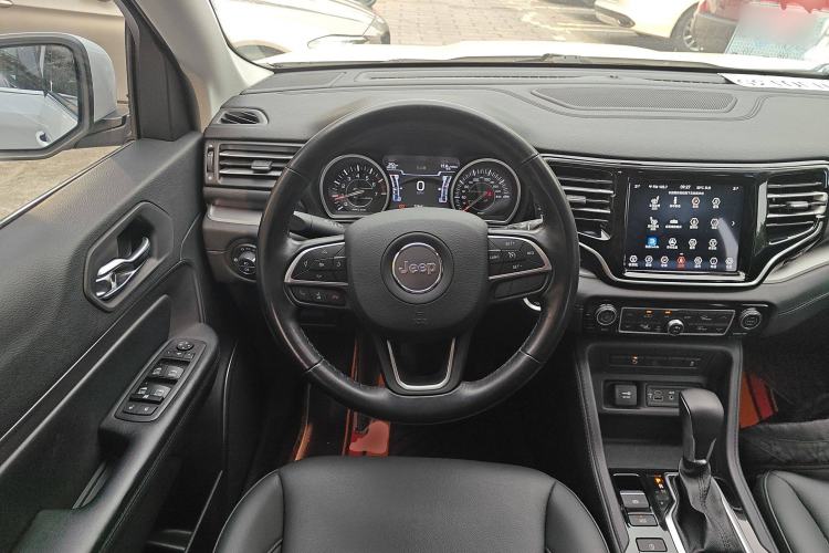 Used Jeep Grand Commander 2022 2.0T Two-Wheel Drive Elite Version Steering Wheel