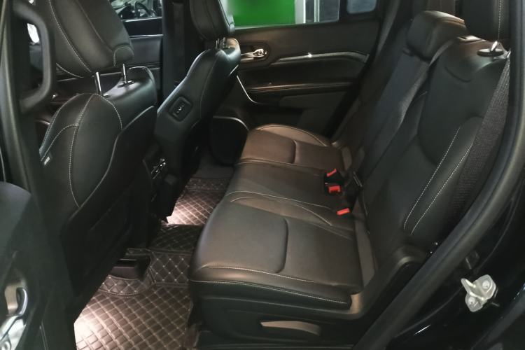 Used Jeep Grand Commander PHEV 2020 2.0T Plug-in Hybrid Leading Edition Interior 4