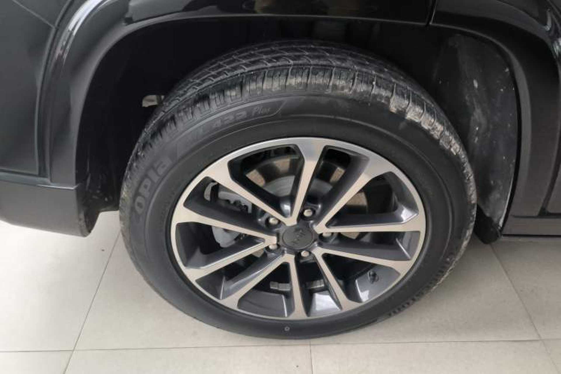 Used Jeep Grand Commander PHEV 2020 2.0T Plug-in Hybrid Elite Edition + Autonomous Driving Smart Package Right Rear Wheel Hub