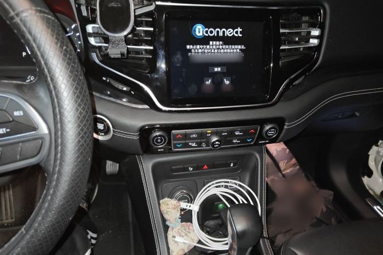 Used Jeep Grand Commander PHEV 2020 2.0T Plug-in Hybrid Leading Edition Audio And AC Panel