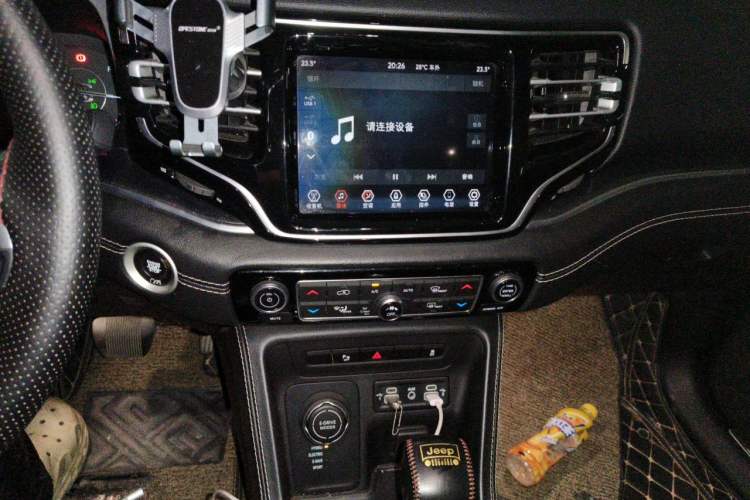 Used Jeep Grand Commander PHEV 2020 2.0T Plug-in Hybrid Elite Edition Audio And AC Panel