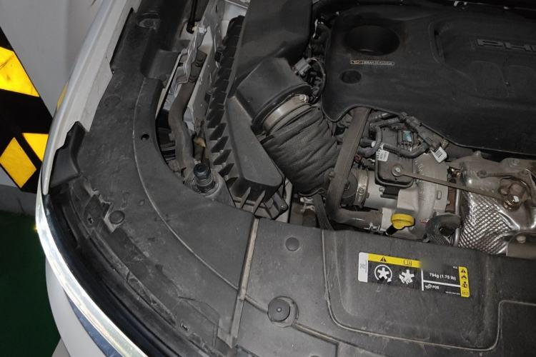 Used Jeep Grand Commander PHEV 2020 2.0T Plug-in Hybrid Leading Edition Engine Bay Right