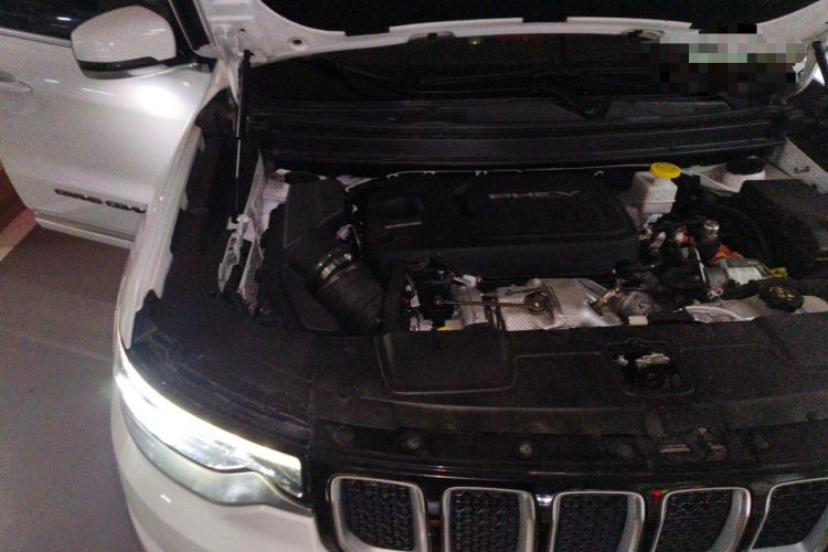 Used Jeep Grand Commander PHEV 2020 2.0T Plug-in Hybrid Elite Edition Engine Bay Right