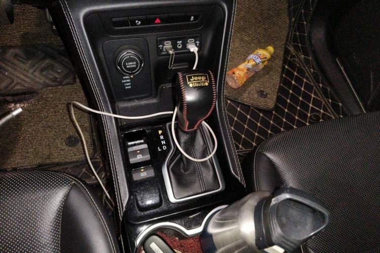 Used Jeep Grand Commander PHEV 2020 2.0T Plug-in Hybrid Elite Edition Gear Lever