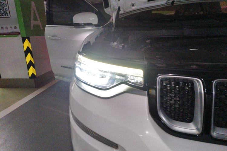Used Jeep Grand Commander PHEV 2020 2.0T Plug-in Hybrid Elite Edition Right Front Headlight