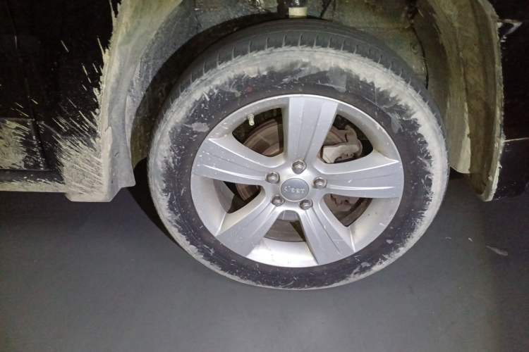 Used Jeep Patriot 2011 2.4 Classic Edition Right Front Wheel Hub