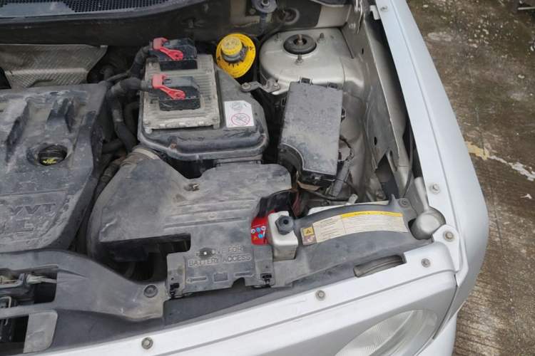 Used Jeep Patriot 2011 2.4 Classic Upgrade Edition Engine Bay Left