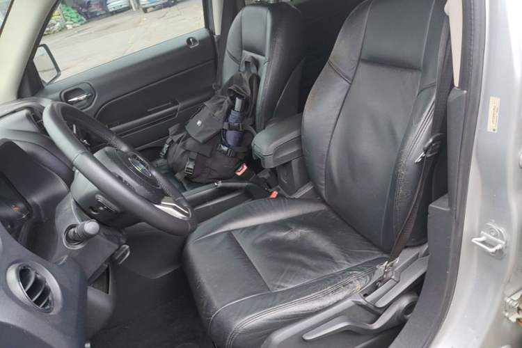Used Jeep Patriot 2011 2.4 Classic Upgrade Edition Left Front Seat
