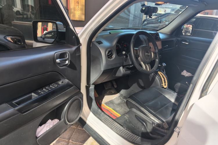 Used Jeep Patriot 2011 2.4 Sport Edition Driver Seat