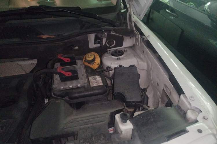 Used Jeep Patriot 2011 2.4 Sport Edition Engine Bay Left
