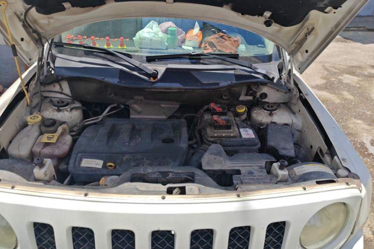 Used Jeep Patriot 2011 2.4 Luxury Edition Engine Bay