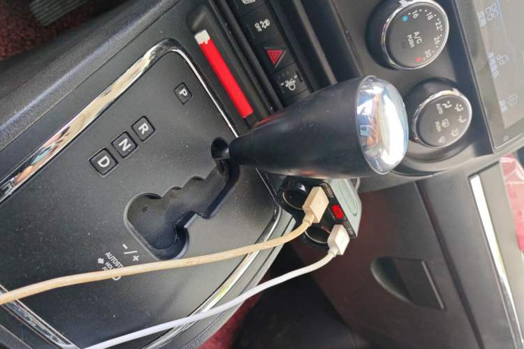 Used Jeep Patriot 2011 2.4 Luxury Edition Gear Lever