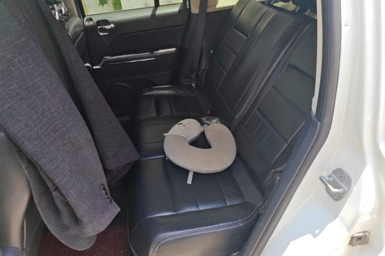 Used Jeep Patriot 2011 2.4 Luxury Edition Left Rear Seat