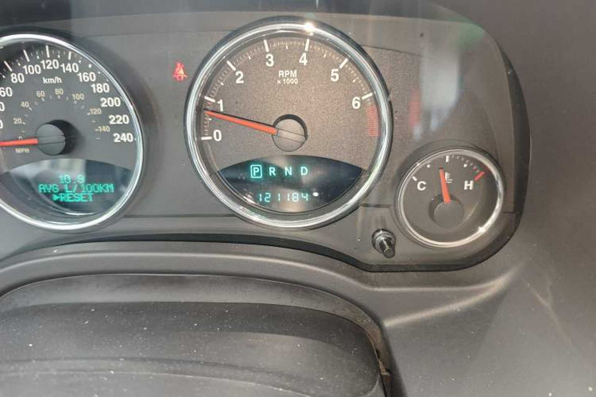 Used Jeep Patriot 2011 2.4 Luxury Edition Odometer Close Up