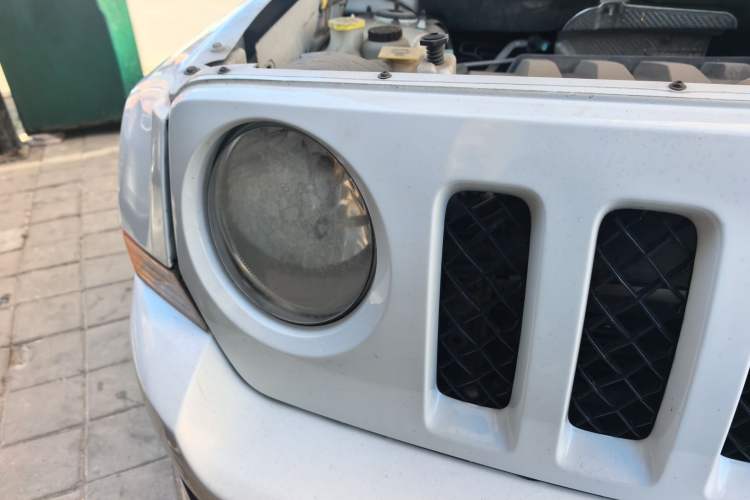Used Jeep Patriot 2011 2.4 Sport Edition Right Front Headlight