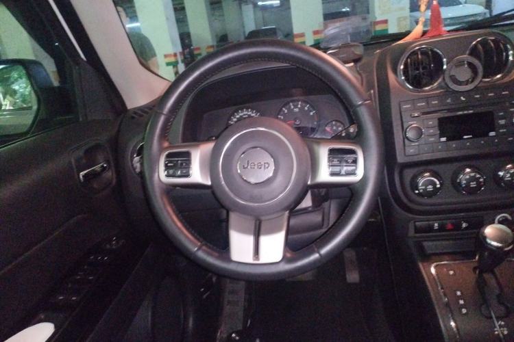 Used Jeep Patriot 2011 2.4 Sport Edition Steering Wheel