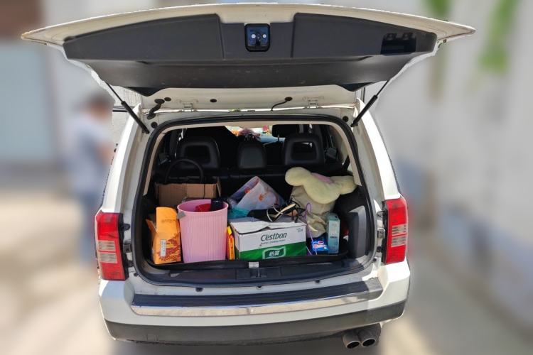Used Jeep Patriot 2011 2.4 Luxury Edition Trunk