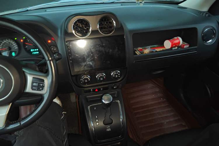 Used Jeep Patriot 2012 2.4 Sport Edition Audio And AC Panel