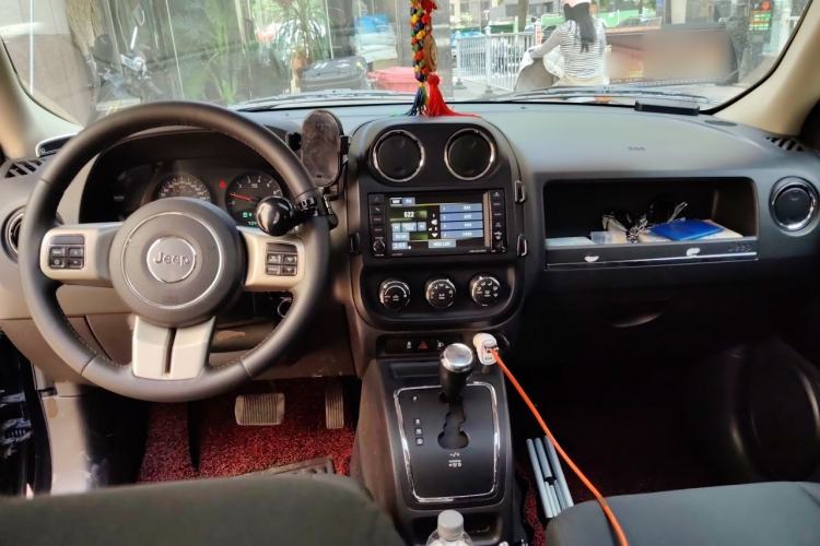 Used Jeep Patriot 2012 2.4 Sport Edition Center Console