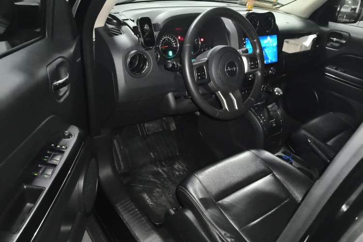 Used Jeep Patriot 2012 2.4 Luxury Edition Driver Seat