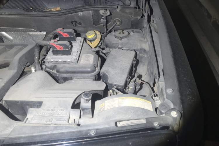 Used Jeep Patriot 2012 2.4 Luxury Edition Engine Bay Left