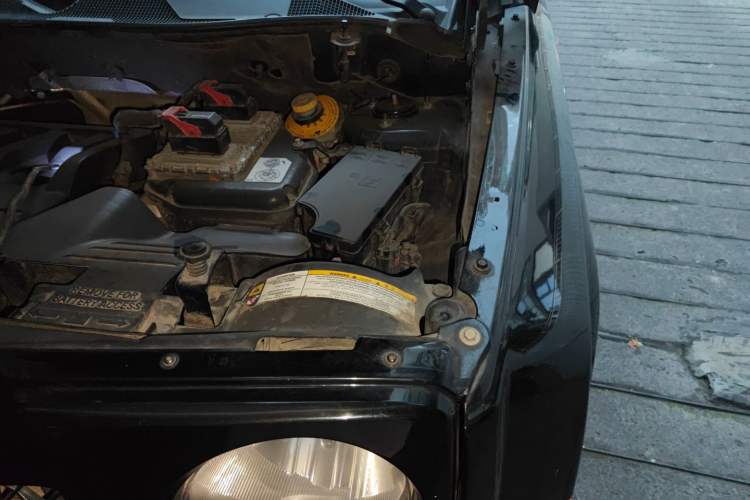 Used Jeep Patriot 2012 2.4 Sport Edition Engine Bay Left