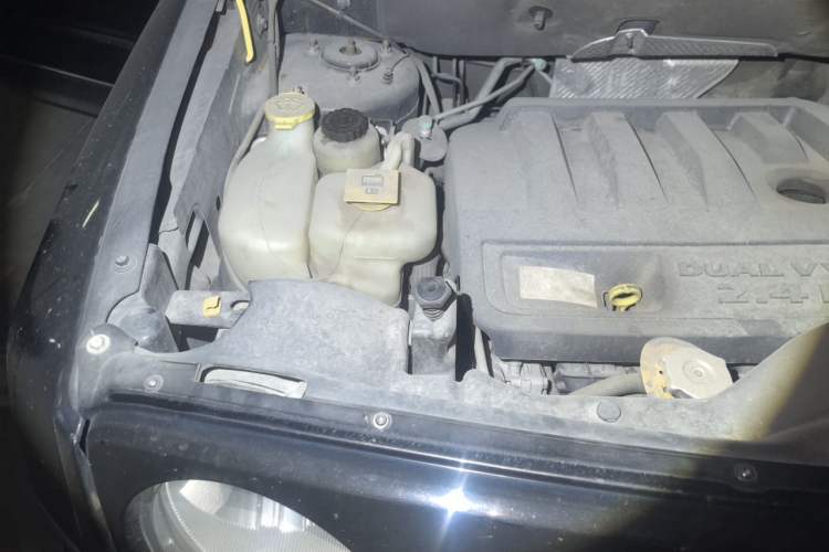 Used Jeep Patriot 2012 2.4 Luxury Edition Engine Bay Right