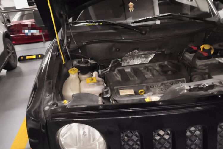 Used Jeep Patriot 2012 2.4 Luxury Edition Engine Bay Right