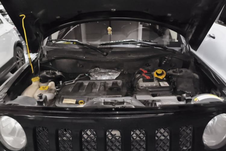Used Jeep Patriot 2012 2.4 Luxury Edition Engine Bay