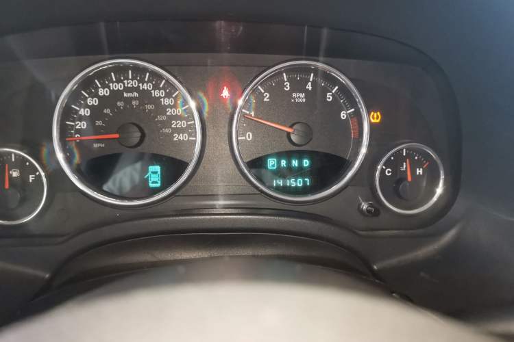 Used Jeep Patriot 2012 2.4 Luxury Edition Odometer Close Up