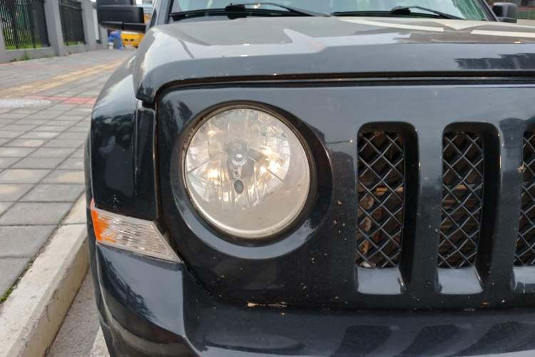 Used Jeep Patriot 2012 2.4 Sport Edition Right Front Headlight
