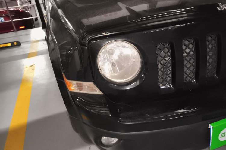 Used Jeep Patriot 2012 2.4 Luxury Edition Right Front Headlight