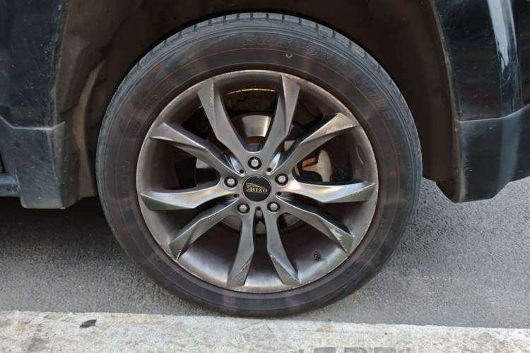 Used Jeep Patriot 2012 2.4 Sport Edition Right Front Wheel Hub