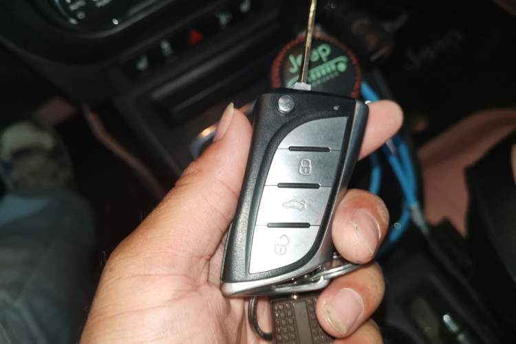 Used Jeep Patriot 2012 2.4 Luxury Edition Vehicle Key