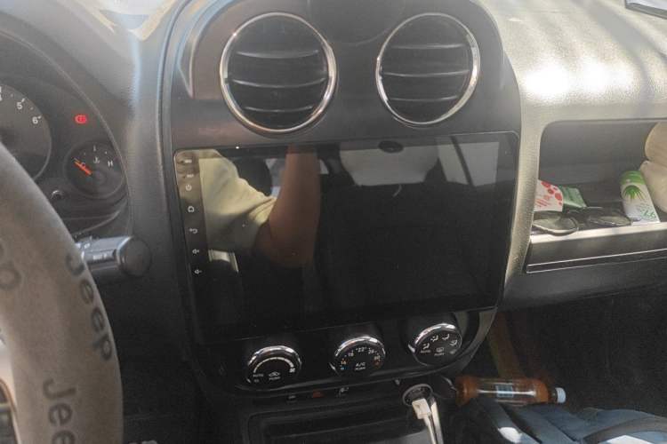 Used Jeep Patriot 2012 2.4 Sport Edition Audio And AC Panel