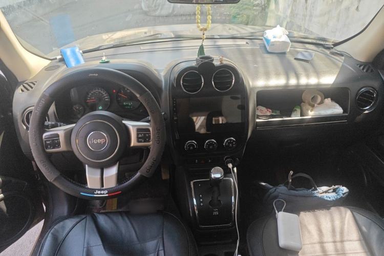 Used Jeep Patriot 2012 2.4 Sport Edition Center Console