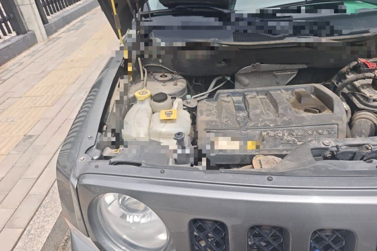 Used Jeep Patriot 2012 2.4 Luxury Edition Engine Bay Right