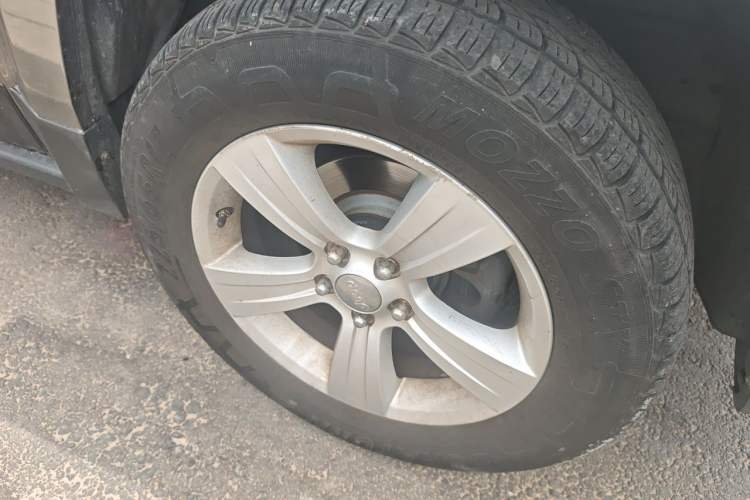 Used Jeep Patriot 2012 2.4 Luxury Edition Right Front Wheel Hub