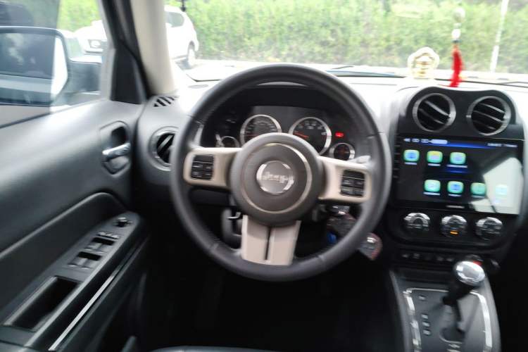 Used Jeep Patriot 2012 2.4 Luxury Edition Steering Wheel