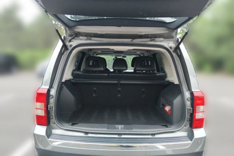 Used Jeep Patriot 2012 2.4 Luxury Edition Trunk