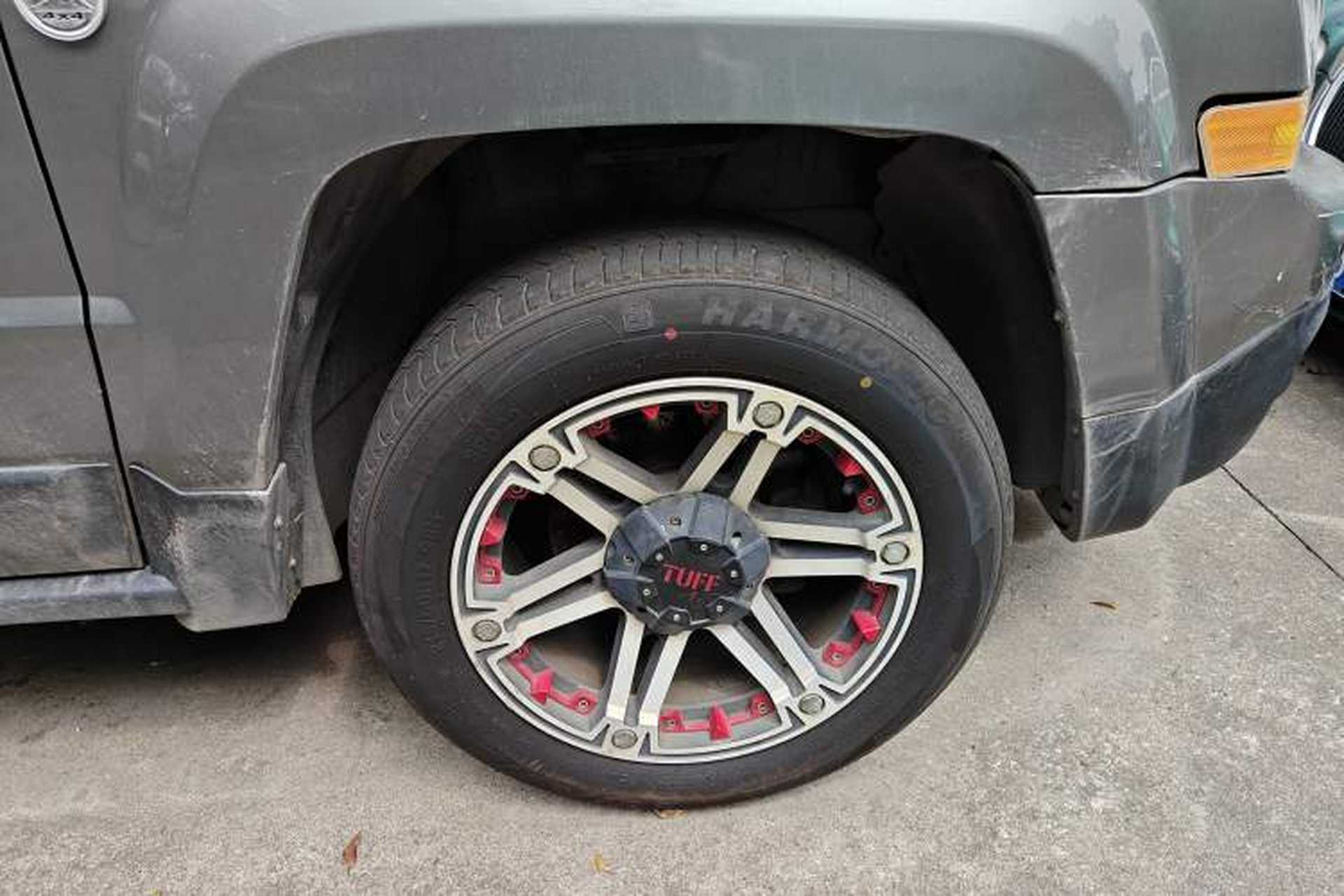Used Jeep Patriot 2012 2.4 Sport Edition Right Front Wheel Hub
