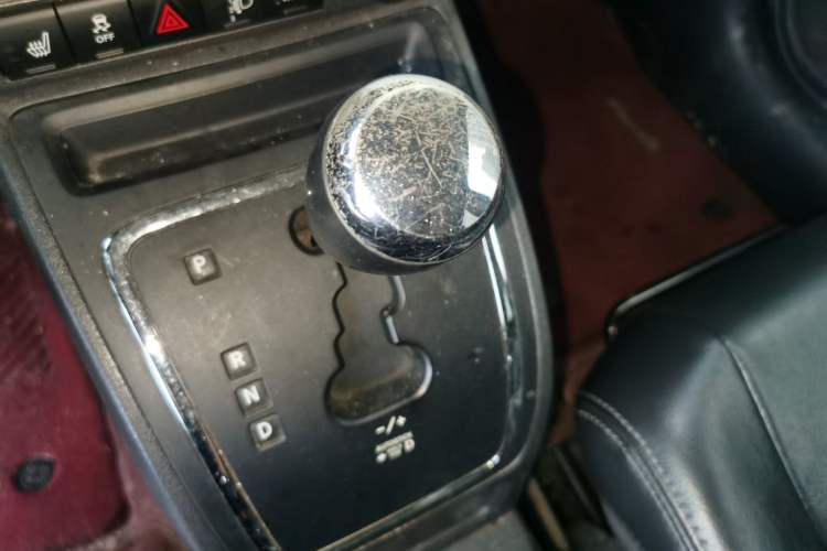 Used Jeep Patriot 2012 2.4 Luxury Edition Gear Lever