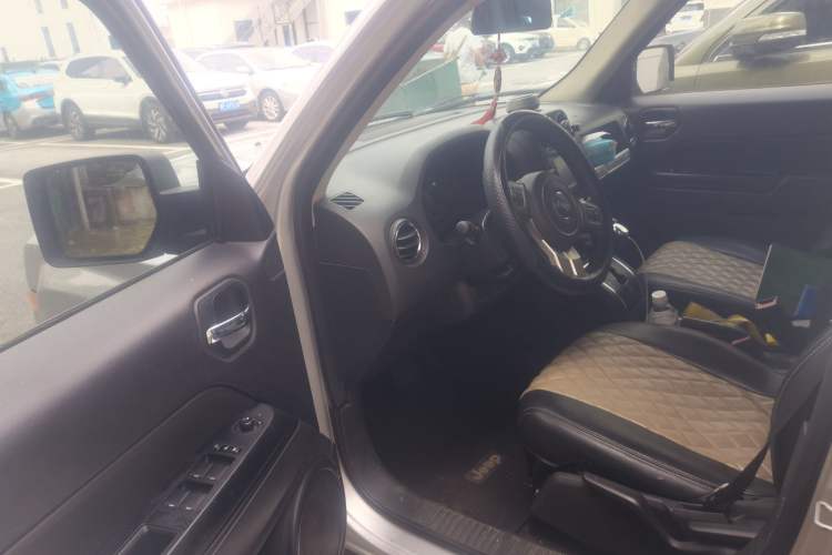 Used Jeep Patriot 2012 2.4 Sport Edition Driver Seat